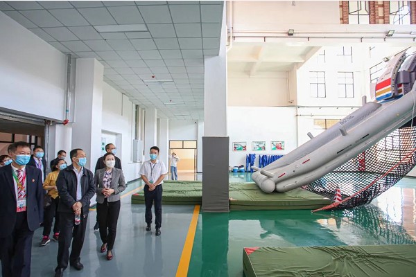 东星航空学院