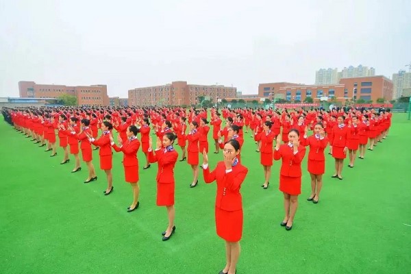 成都五月花学校学生