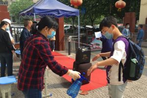 四川中职院校成都希望职业技术学校有序报到迎开学