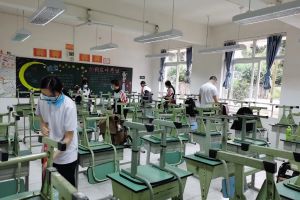 成都中专学校四川五月花技师学院爱国卫生运动