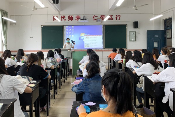 川南幼专首批返校学子回归课堂