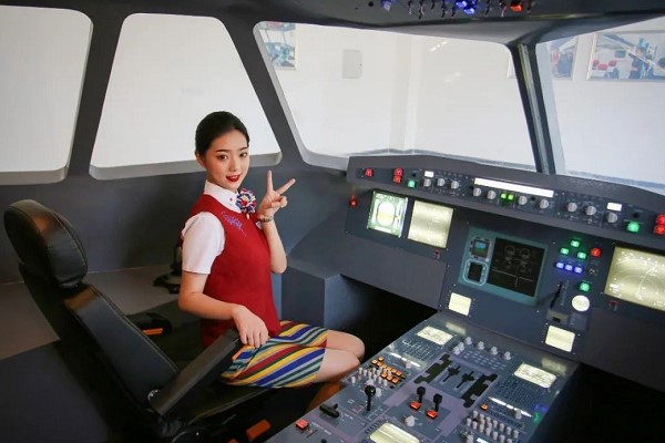 天府航空学院学生风采