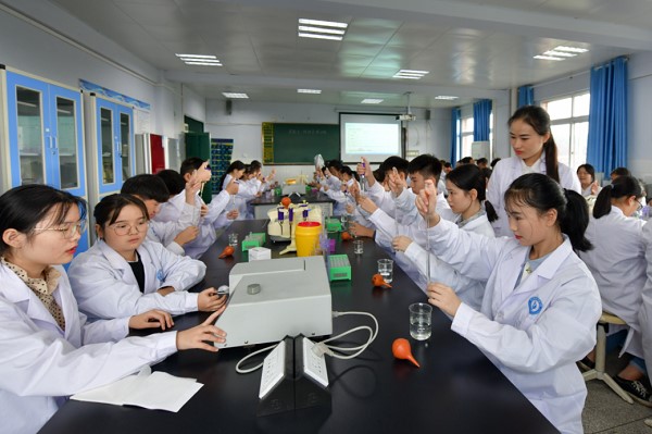 南充卫校医学检验技术专业同学