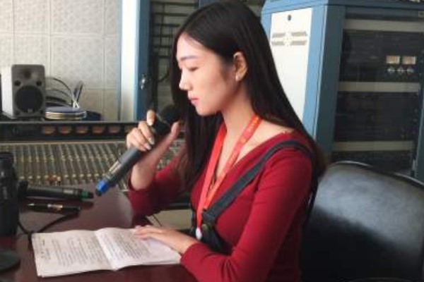 成艺附中播音主持专业