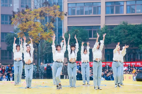 四川五月花轨道专业学校