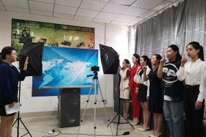 四川现代艺术学校开展影视戏剧表演科教学公开课