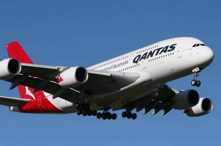 想学航空专业从事空乘的同学，这几个条件你需要知道
