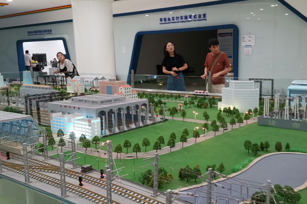 成都五月花学校