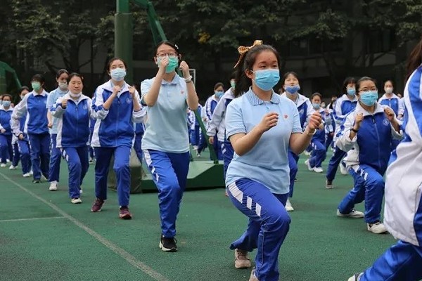 眉山实验高级中学学生风采