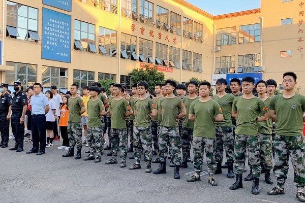 成都中专学校四川科华高级技工学校开展安全检查