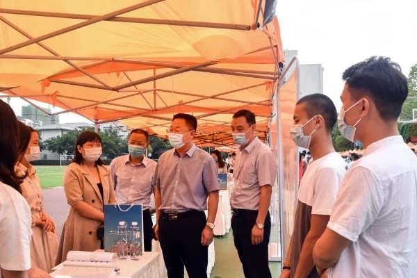 四川理工技师学院举行2020年校园双选会