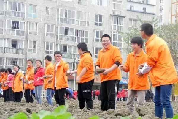 成都华商理工学校怎么样
