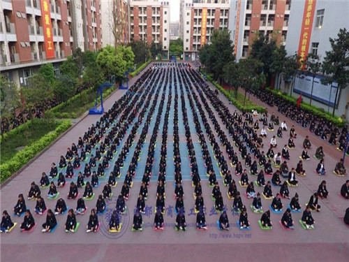 成都华商理工职业学校浅析幼师竞争空间
