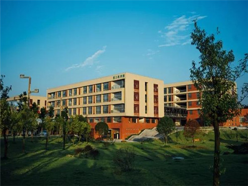 在成都读公办学校为什么要选择四川理工技师学院