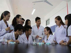 四川理工技师学院临床医学和基础医学的区别是什么
