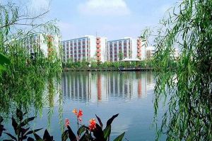 四川城市技师学院电子商务专业毕业月薪可以达到多少？