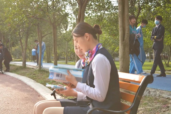 国盛技工学校