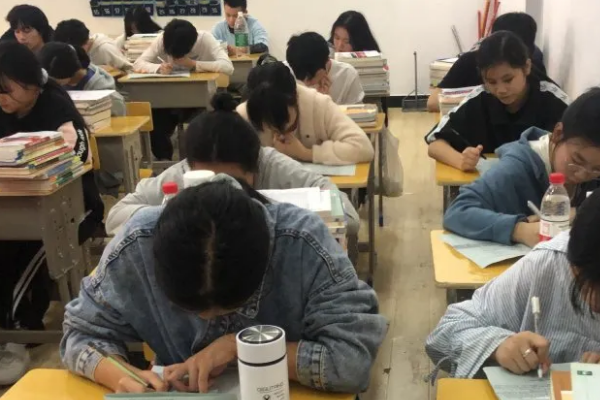 四川理工技师学院