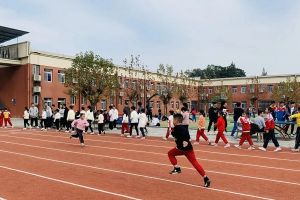 成都文武学校的学费一年多少钱学校好不好