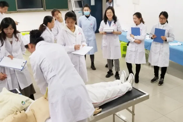 成都希望职业学校