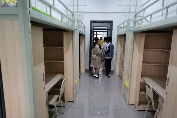 天府新区信息职业学院宿舍