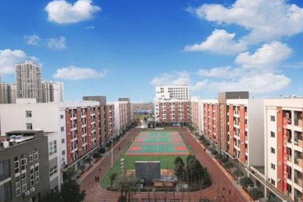 四川兴科城市交通技工学校图片 