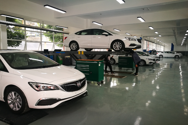 高级技工学校招生