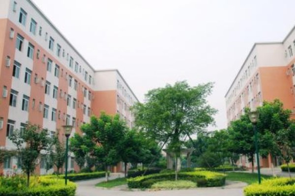 成都五冶大学怎么样