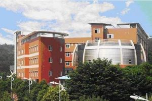 成都五月花技师学院是全日制中专嘛