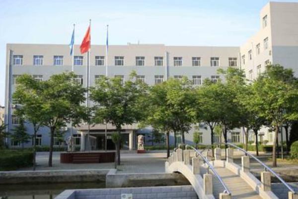 职业学校有哪些专业适合女生初中