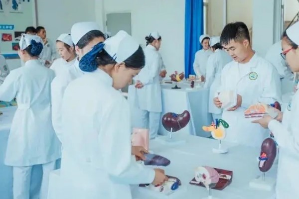 四川科技职业学院中专部护理专业好吗