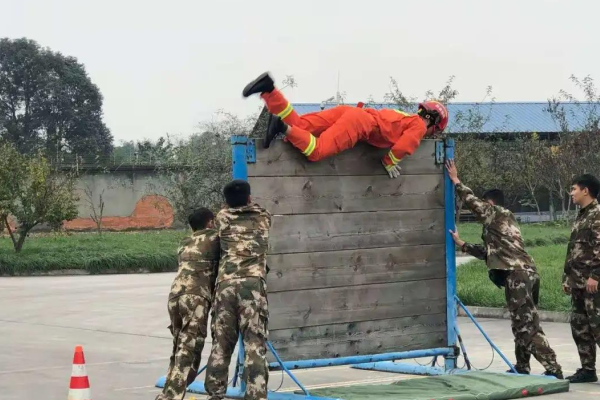 天府新区航空旅游职业学院