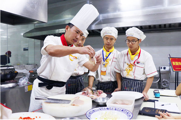 成都北方钓鱼台烹饪学校