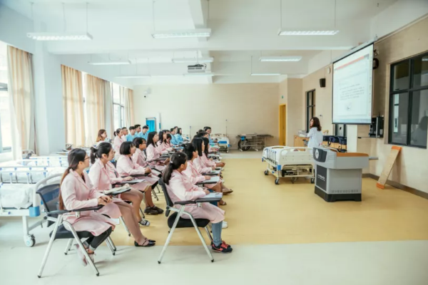 城市学院实训室