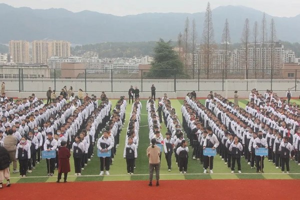2021成都龙泉二中高考升学率