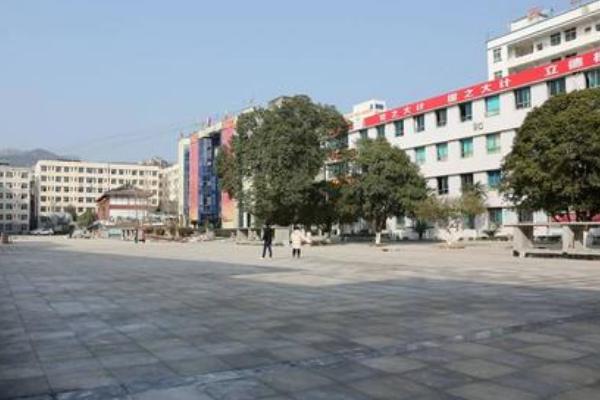 大邑中学初中部