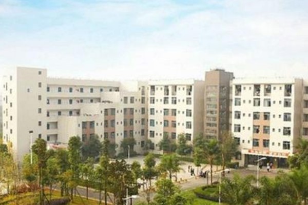 成都温江理工技师学院