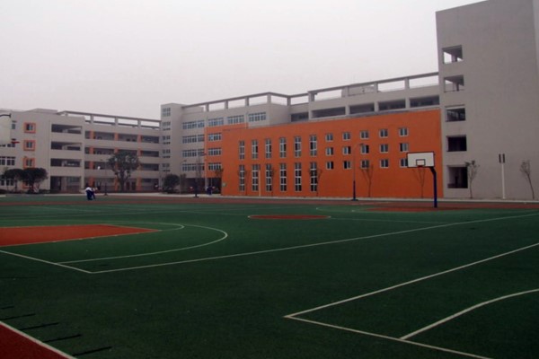 成都城市建设技工学校学费