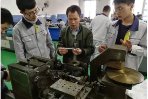 成都市技师学院师资怎么样