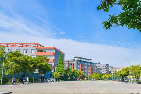 川科外国语学校高中怎么样
