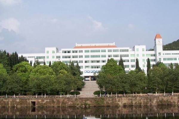 礼仪职中升学率怎么样