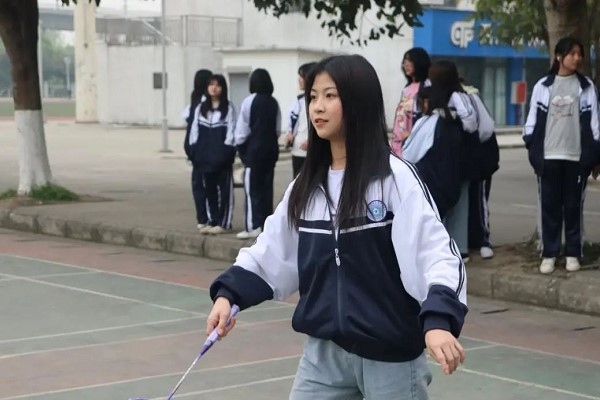 德阳科贸职业学院中职部好吗