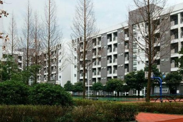 四川中专学校排名