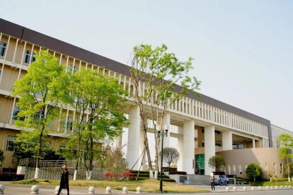 四川城市技师学院和四川师范大学关系