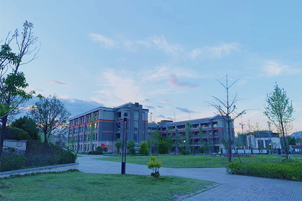 西昌天立国际学校
