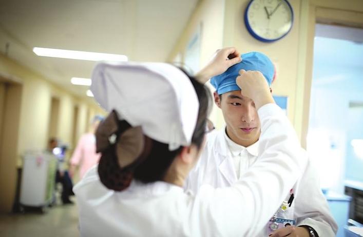 男孩可以上卫校吗？有什么要求和优势？