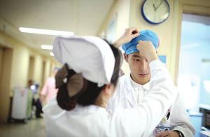男孩可以上卫校吗_有什么要求和优势
