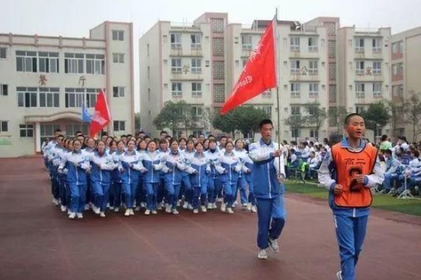 四川省大邑中学录取分数线