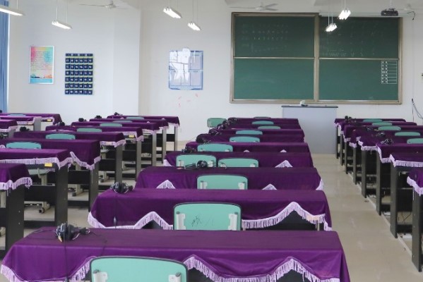 四川兴科城市交通技工学校