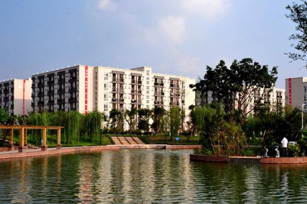 四川城市技师学院